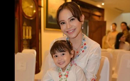 Bikin Gagal Fokus, Rossa Pamer Potret Anak Angkat yang Dibilang 'Kembaran', Netizen Banjiri Pujian!