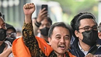 Kejutan di Kasus Ijazah Jokowi: Roy Suryo dan Dokter Tifa Ternyata Tak Ditahan Kejaksaan!
