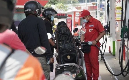 HEBOH! Subsidi BBM Dibatasi untuk Warga 'Tajir', Anggaran Negara Berpotensi Hemat 10 Persen!