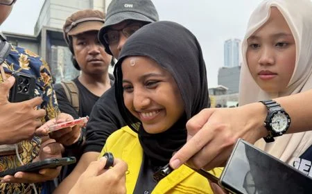 Mahasiswa UI Adu Argumen dengan Polisi: Mobil Komando Milik Masyarakat, Bukan Milik Anda!