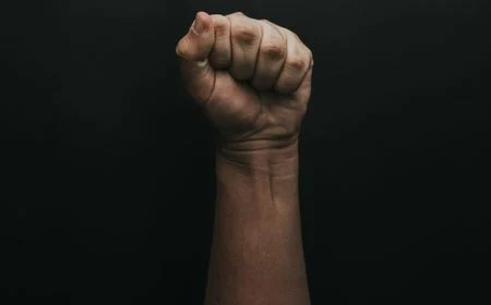 HEBOH! Polisi Tegur Netizen, Bantah Keterlibatan GRIB dalam Tewasnya Pedagang Cermin di Pejompongan